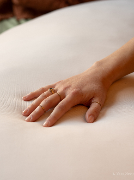 Coussin lune pour un sommeil parfait